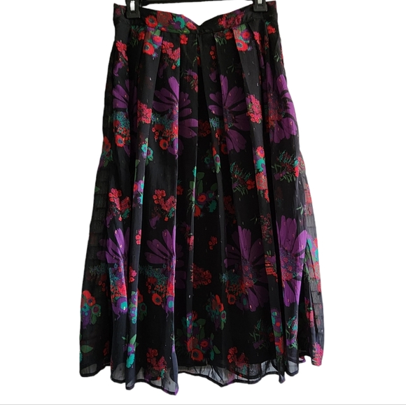 ModCloth Meow Bouquet Pleated Swing Skirt - Picture 3 of 13